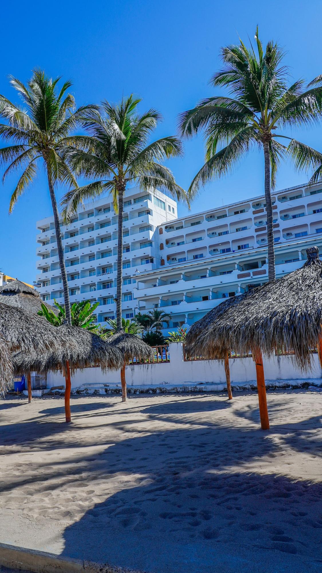 Tropicana Hotel Пуерто-Вальярта Екстер'єр фото
