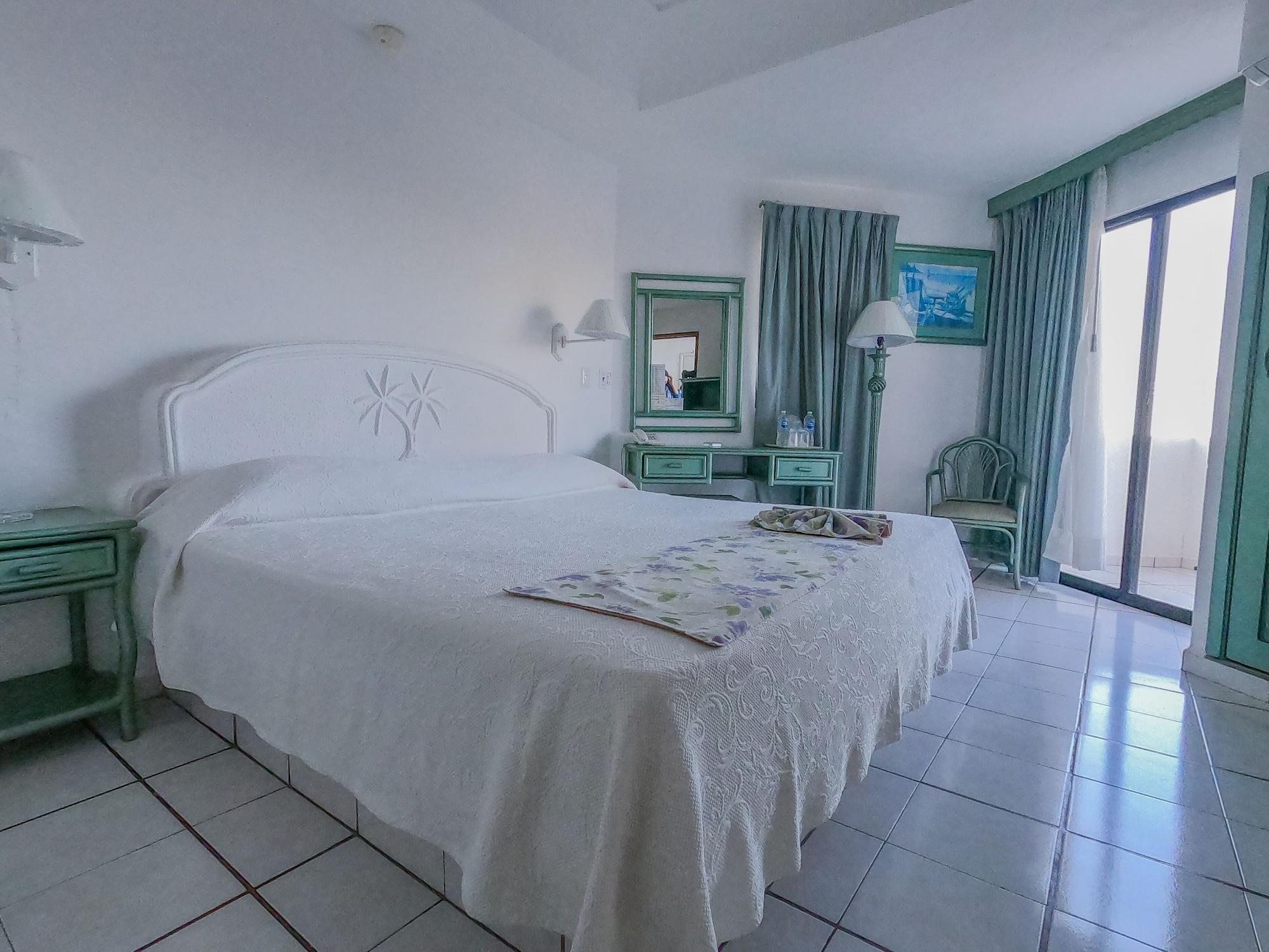 Tropicana Hotel Пуерто-Вальярта Екстер'єр фото
